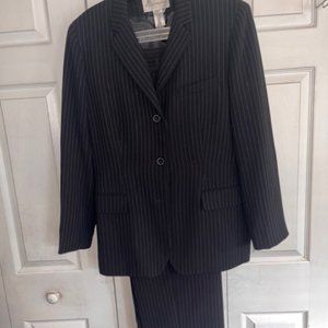 Evan Picone Suit